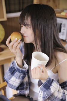 绫波芹