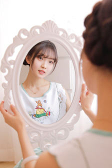 两个黑人挺进校花体内NP在线